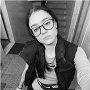 Profesora de apoyo general para niños de primaria